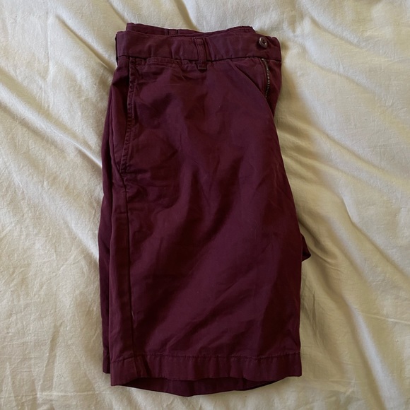 Uniqlo men’s burgundy shorts - Picture 4 of 4